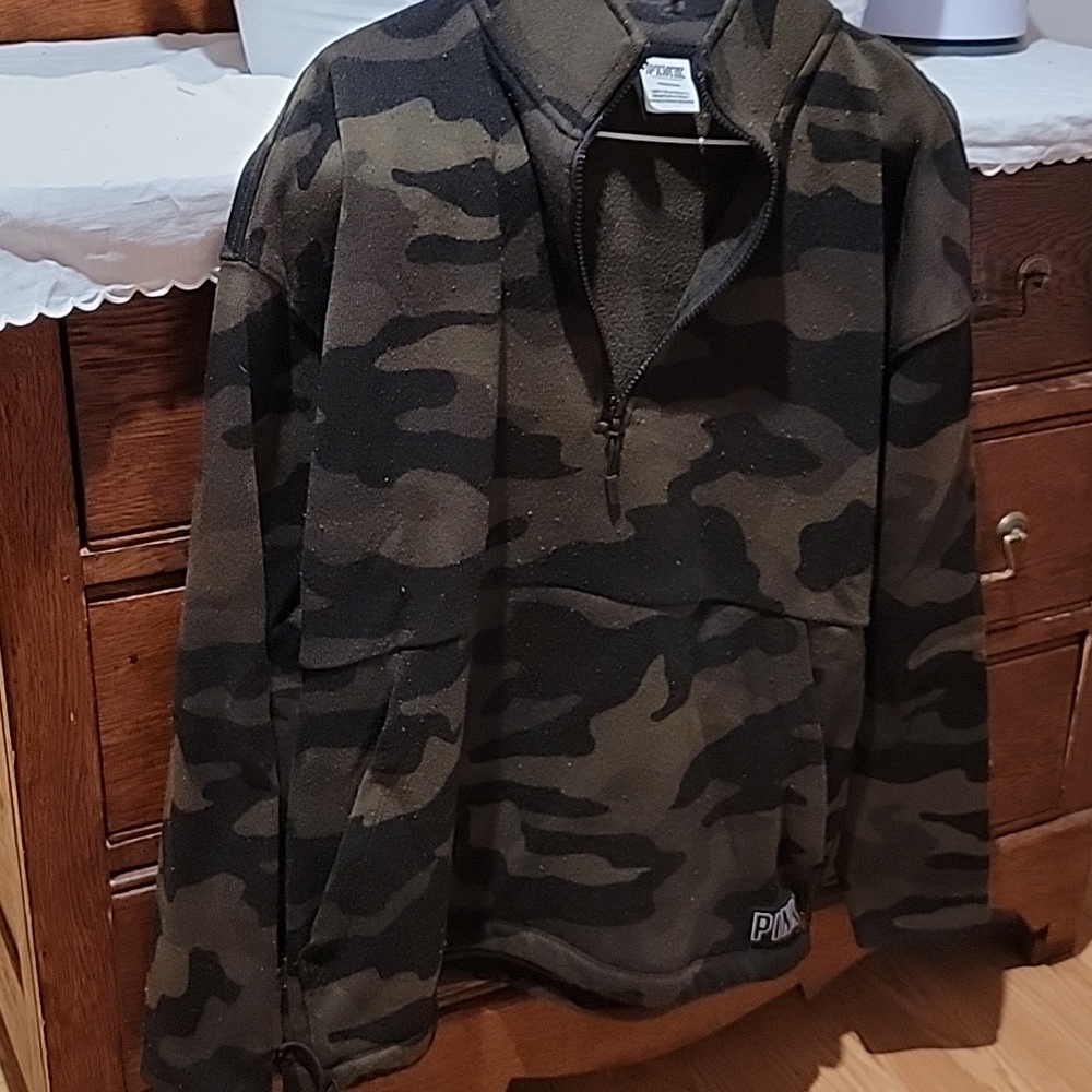 Pink Camo Pullover Sz Lrg